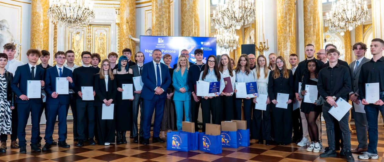 Jelenia Góra: „Ekonom” na podium konkursu o konstytucji