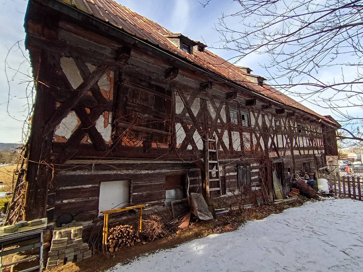 Powiat karkonoski: Karczma uratowana?