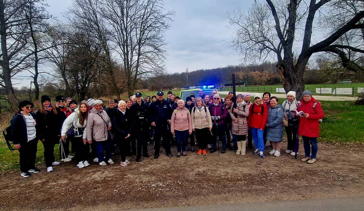 Dolny Śląsk: Zaginiony odnalazł się na pielgrzymce