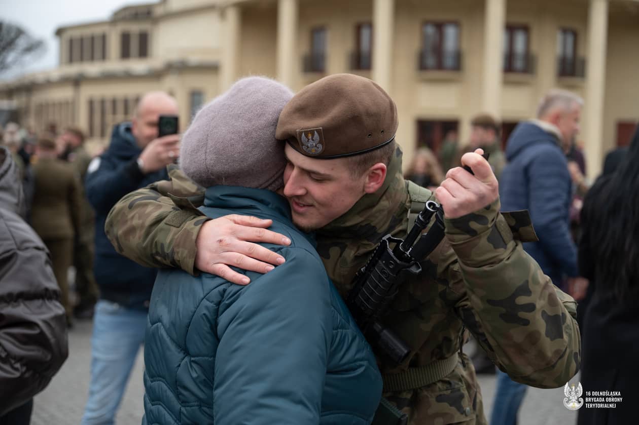 Dolny Śląsk: Święto Dolnośląskich Terytorialsów i nowi żołnierze w szeregach "Szesnastki"