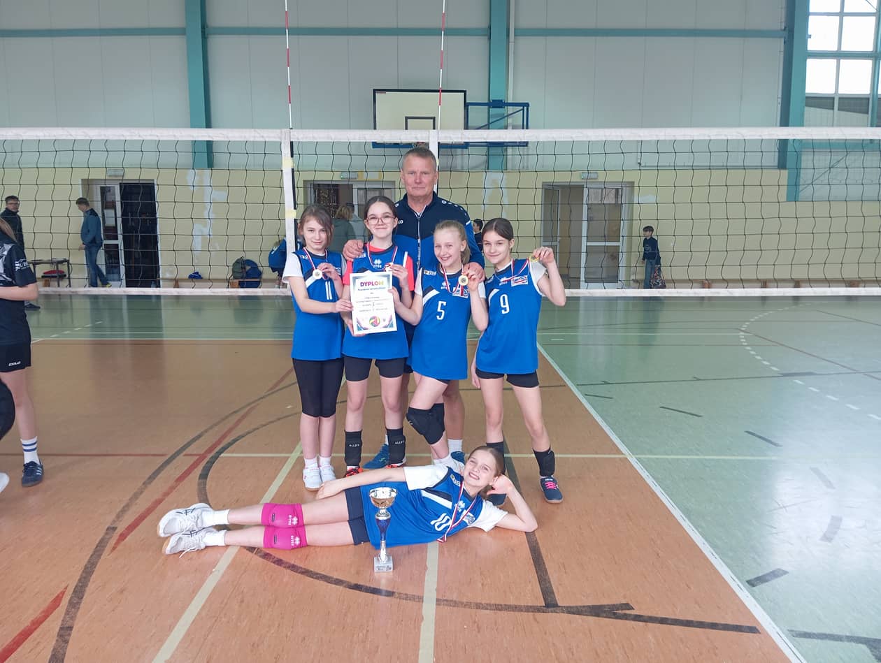 Janowice Wielkie: Dziewczyny najlepsze w powiecie