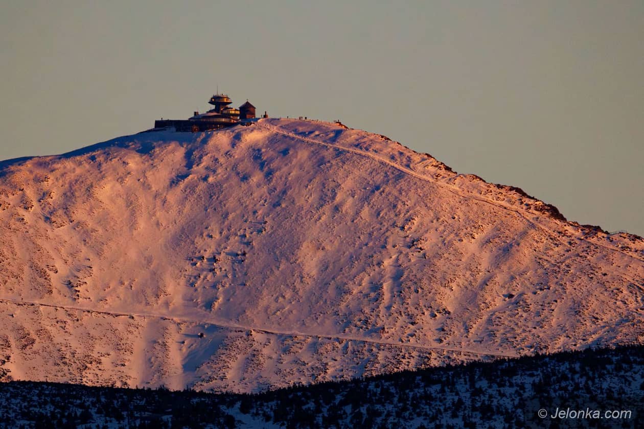 Karkonosze: Wiało grubo ponad 100 km/h