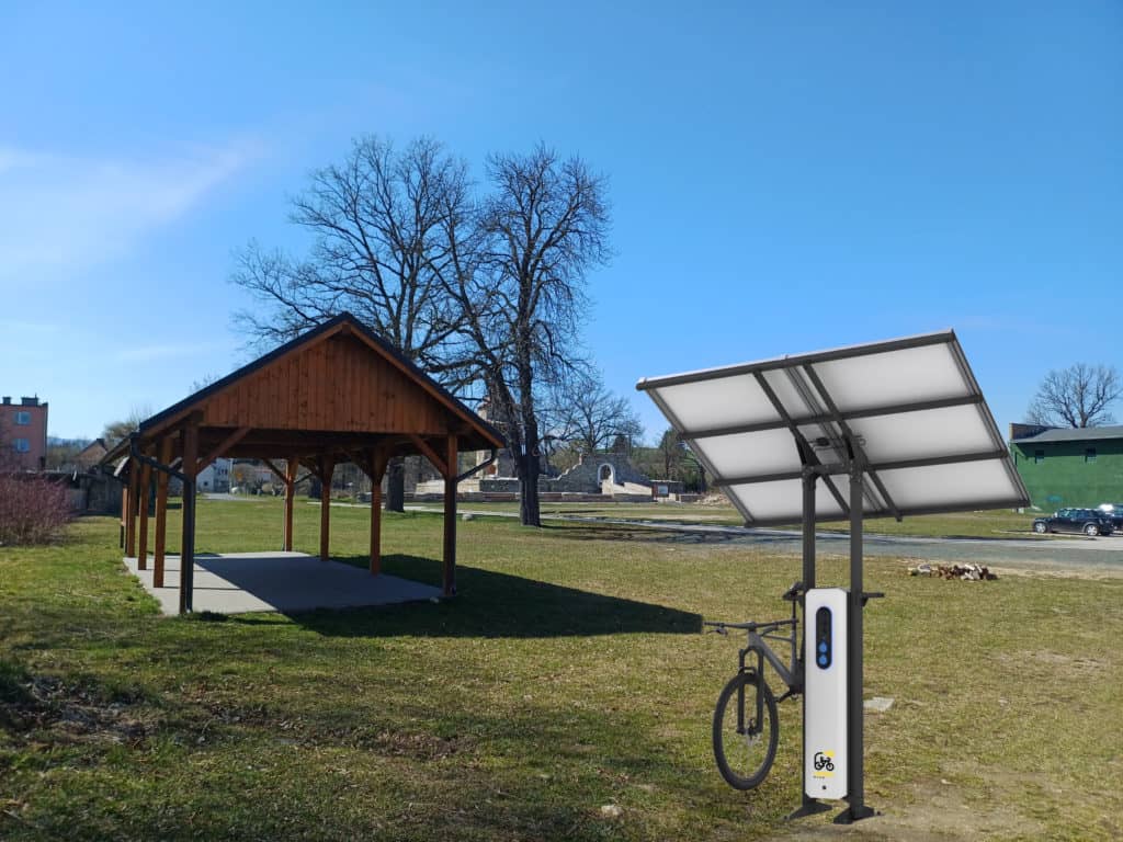 Stara Kamienica: Przedzamcze ożyje