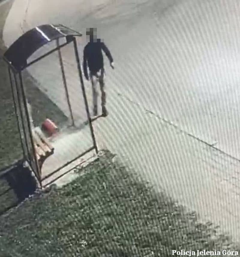 Podgórzyn: Rzuciła go dziewczyna to złość wyładował na przystanku