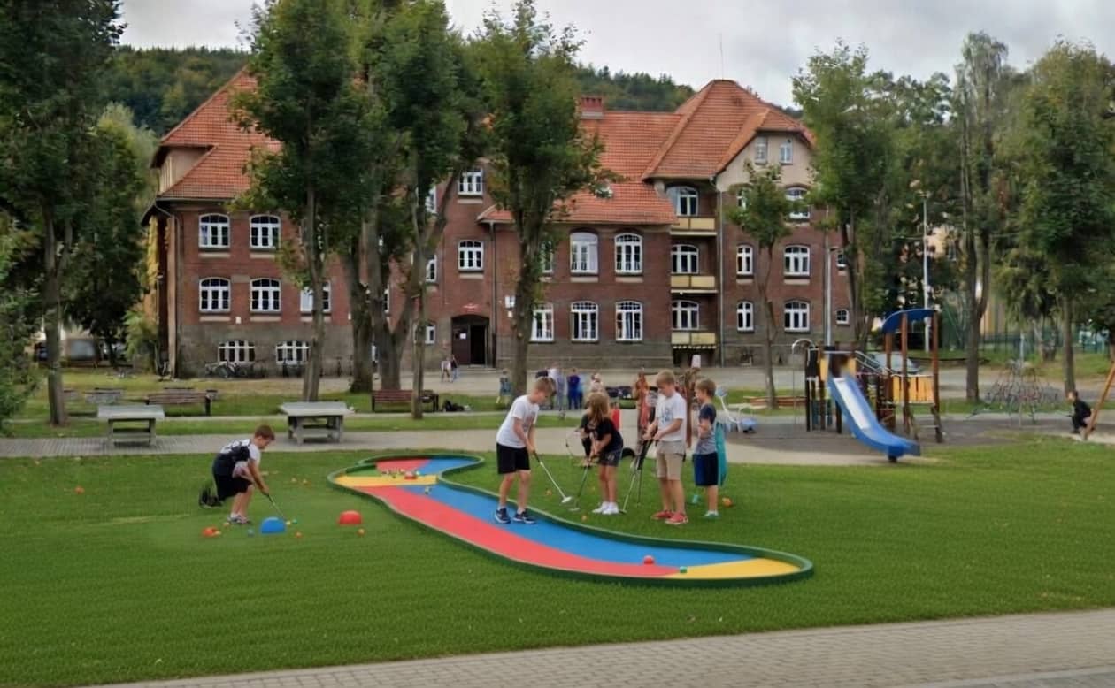 Piechowice: Golfowa przygoda w Piechowicach