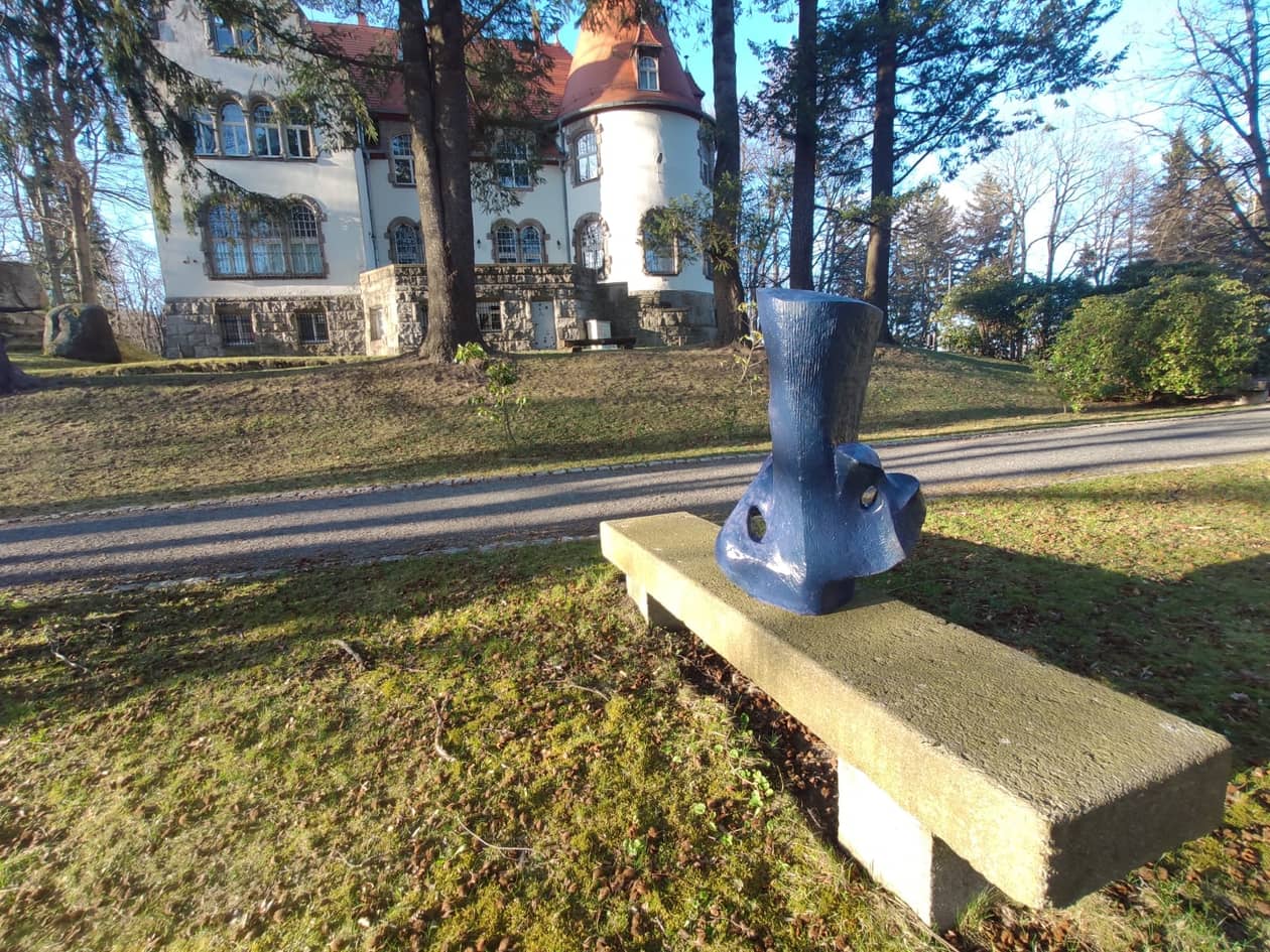 Jelenia Góra: Nowa wystawa: „Między salonem a ogrodem” w Jagniątkowie