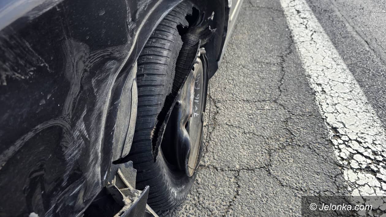 Siedlęcin: Passat z Audi stali się bokiem