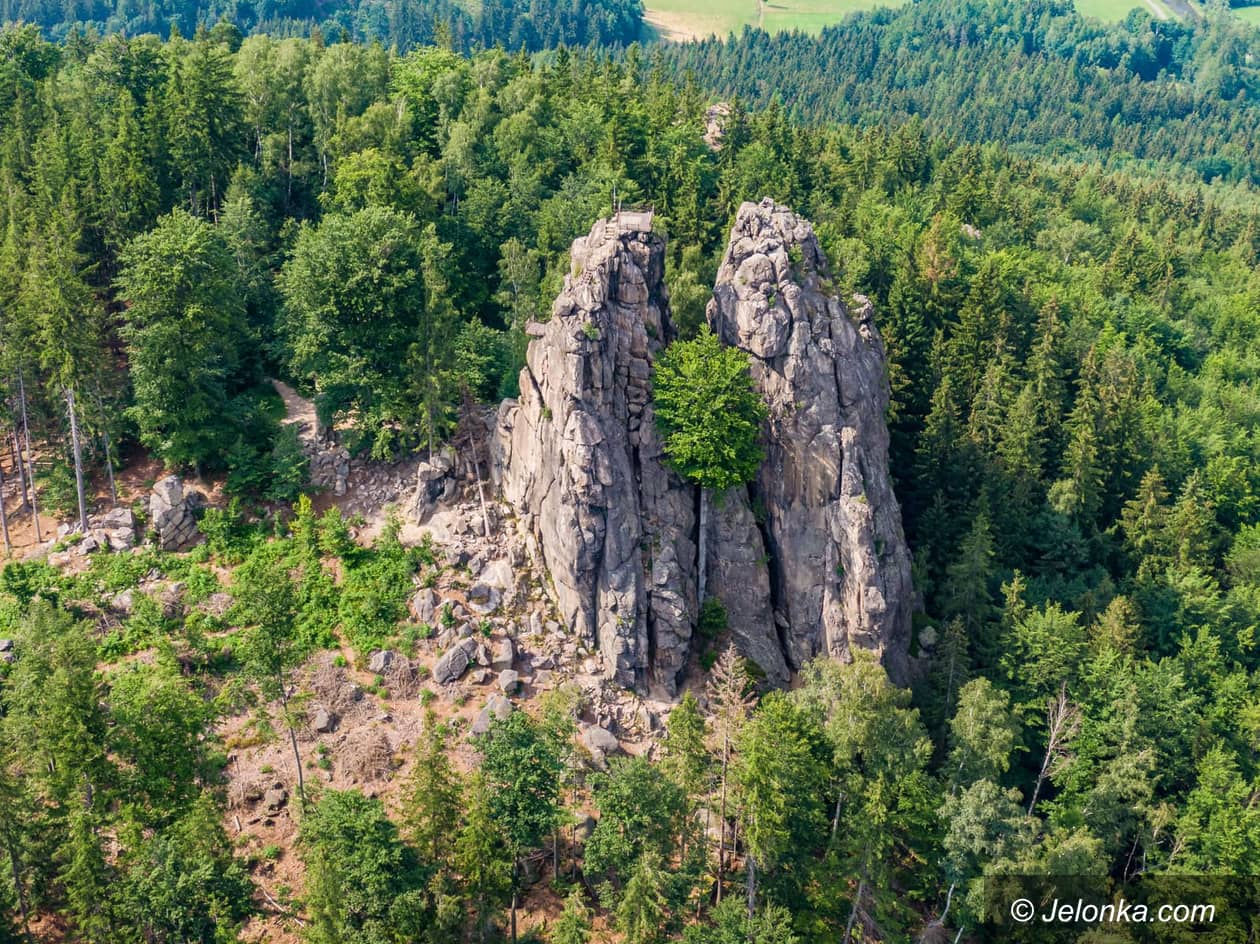 Janowice Wielkie: Na widoki z Sokolika jeszcze poczekamy