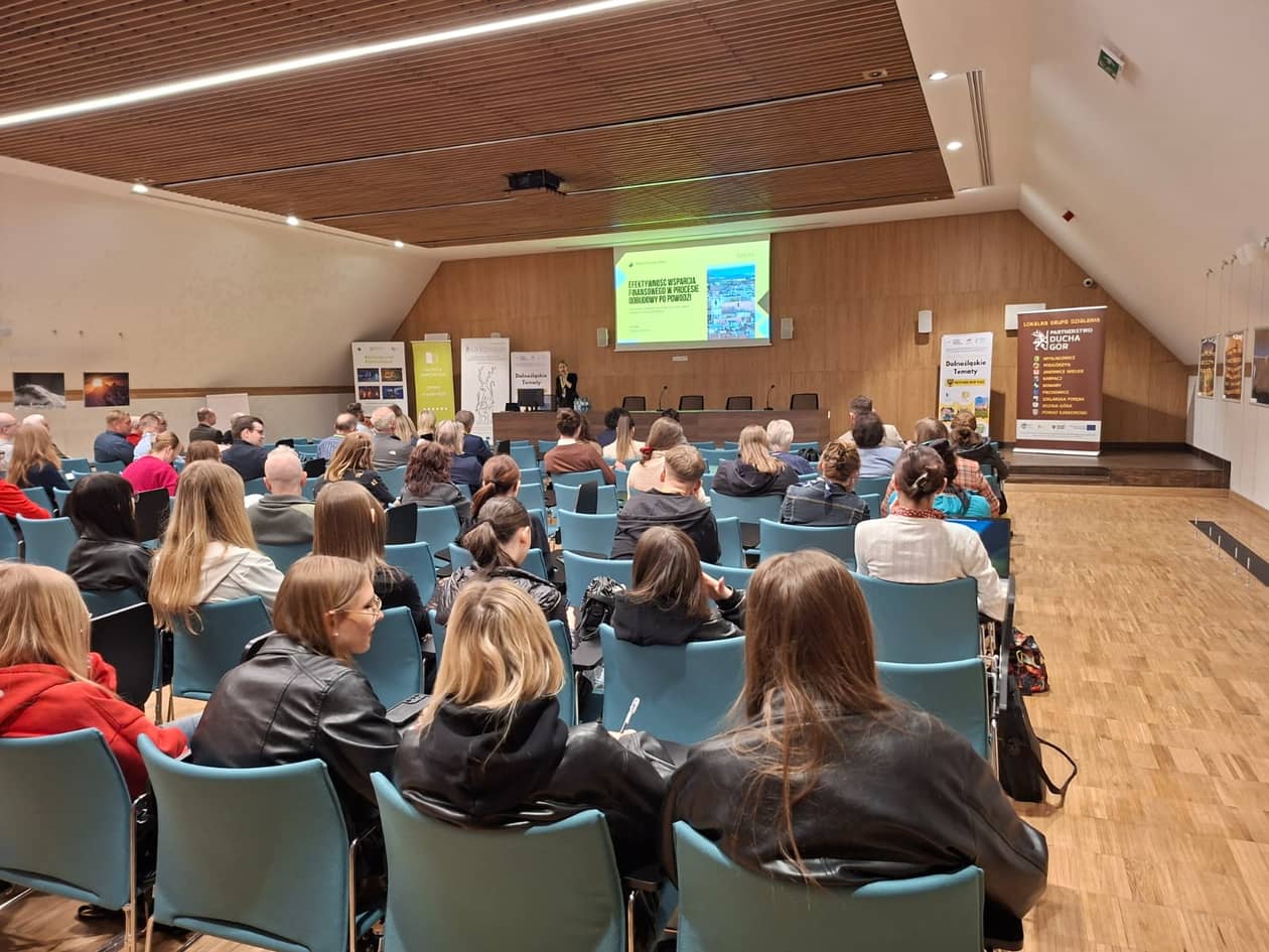 Jelenia Góra: Konferencja „Dolnośląskie Tematy”