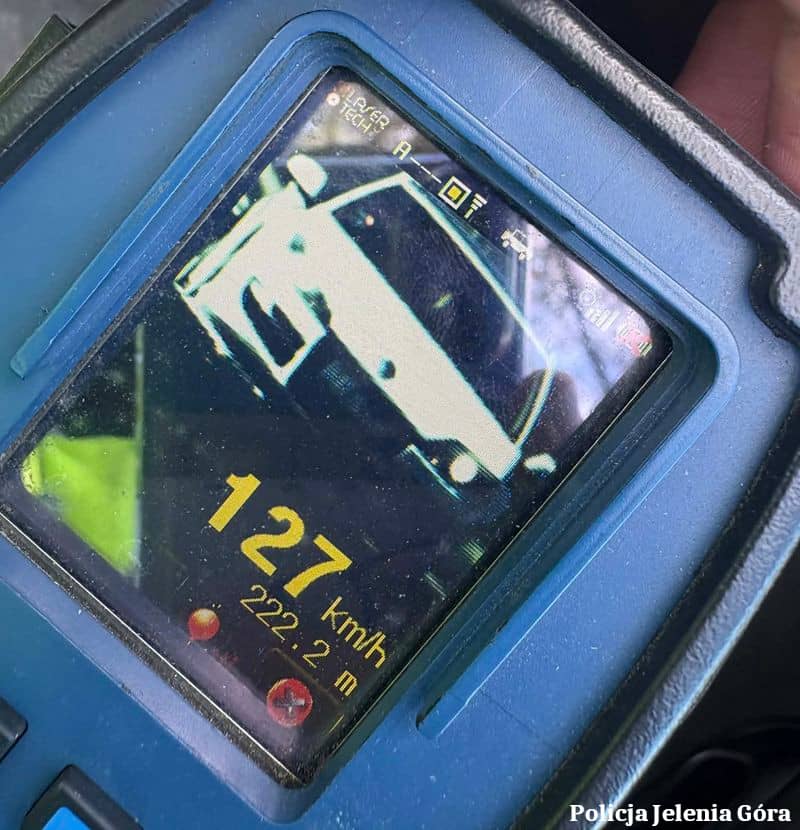 Jelenia Góra: Jechał 127 km/h w mieście