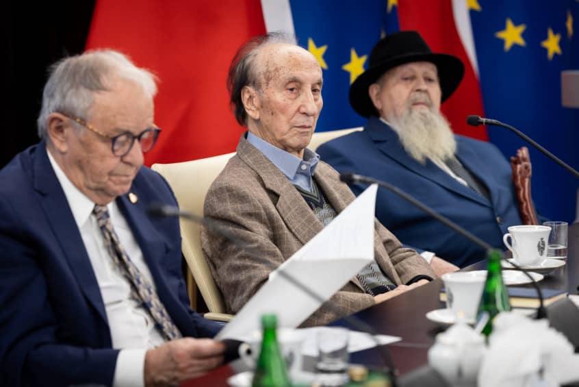 Polska: O Romach w Senacie