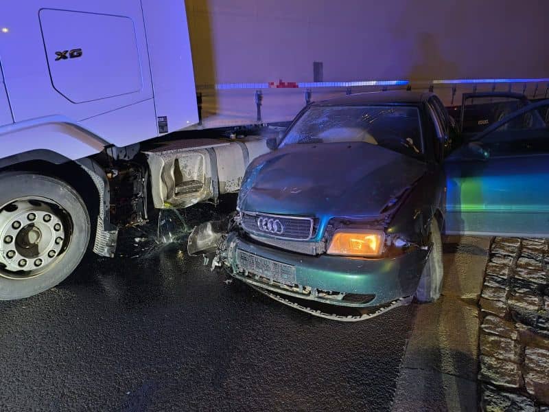 Dolny Śląsk: Pijana nastolatka wjechała w ciężarówkę