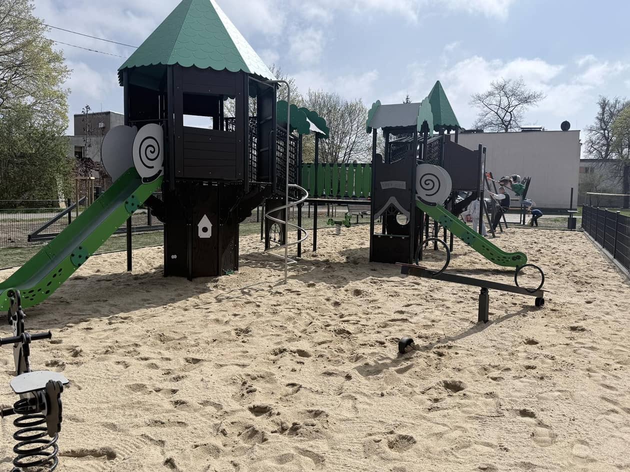 Jelenia Góra: Nowe boiska i place zabaw w Jeleniej Górze