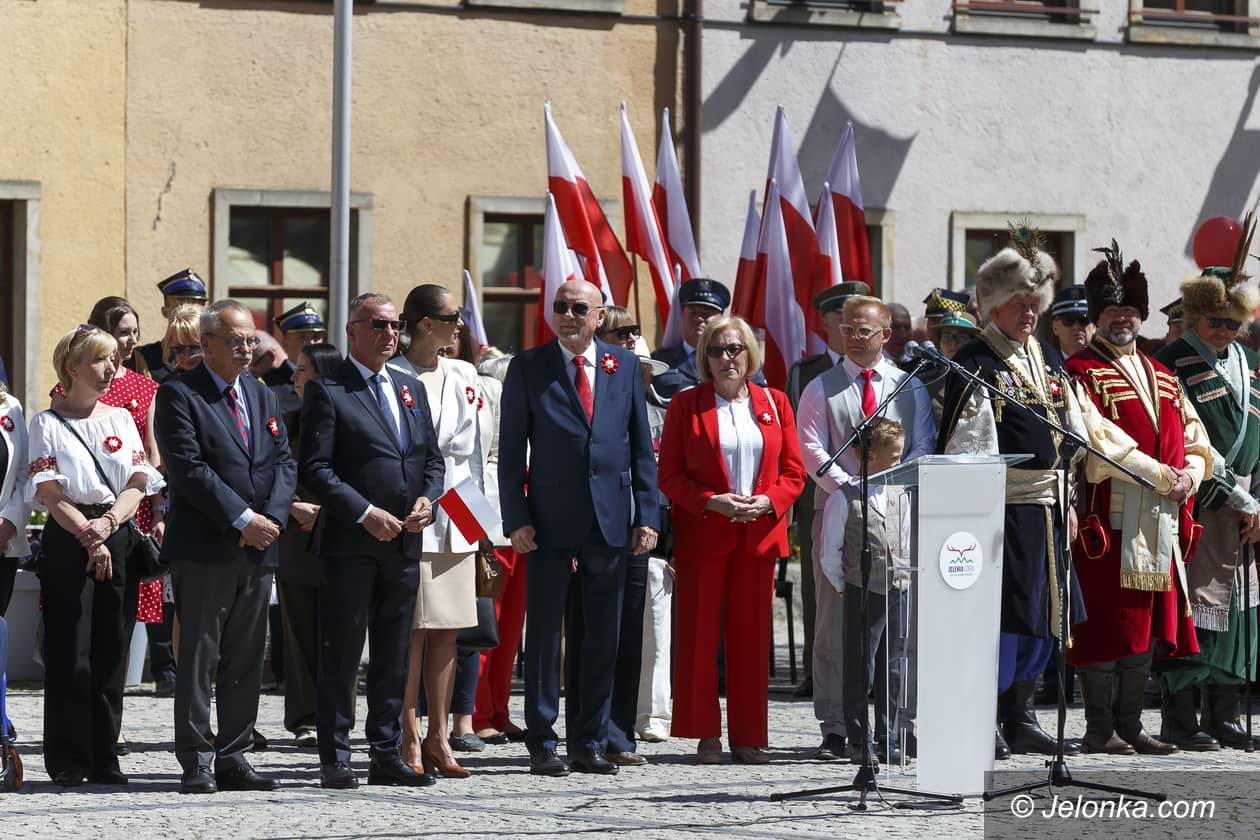 Jelenia Góra: Miejskie uroczystości 235. rocznicy Konstytucji 3 Maja