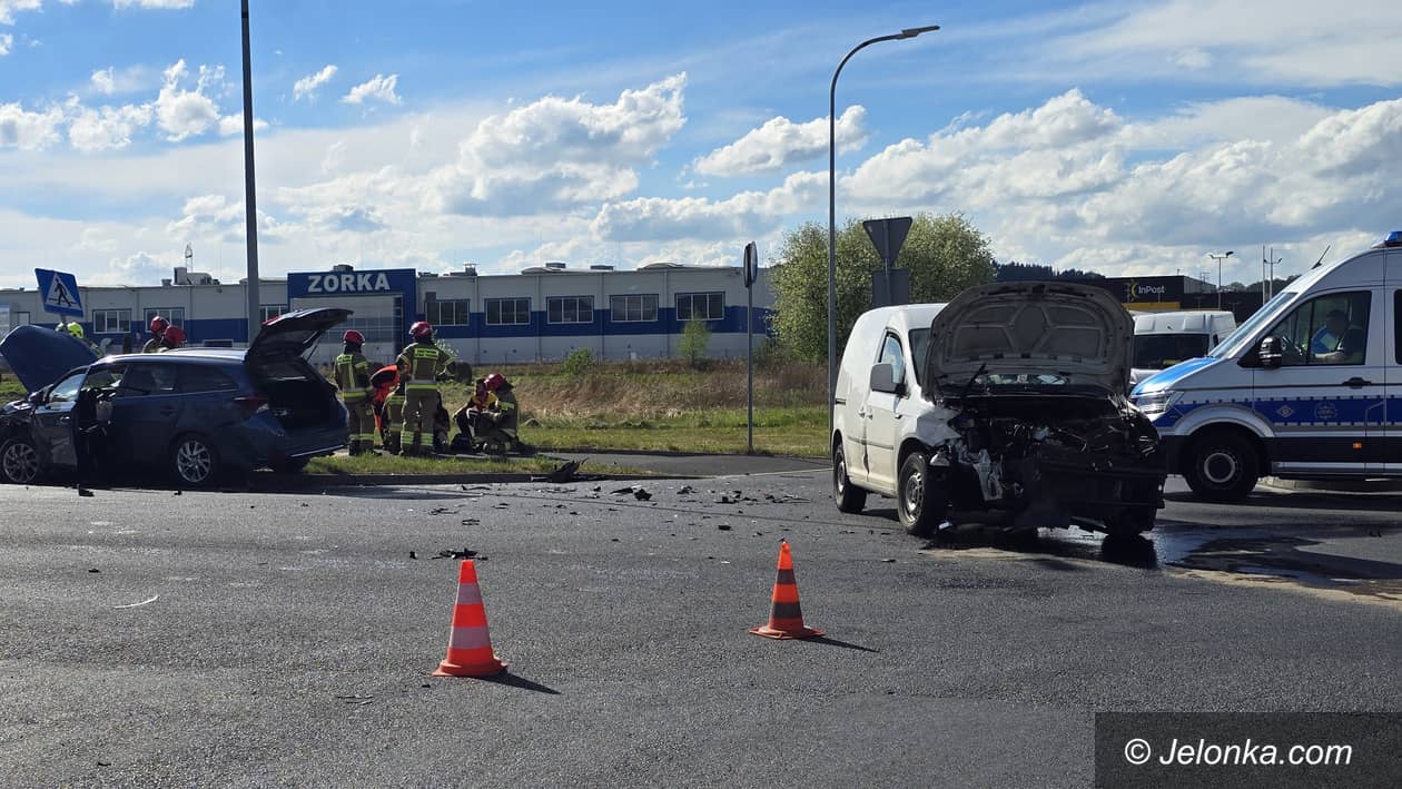Jelenia Góra: Duże zderzenie na Spółdzielczej