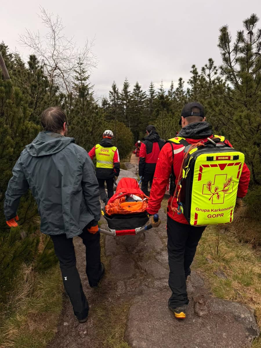 Karkonosze: Seria groźnych wypadków na szlakach górskich