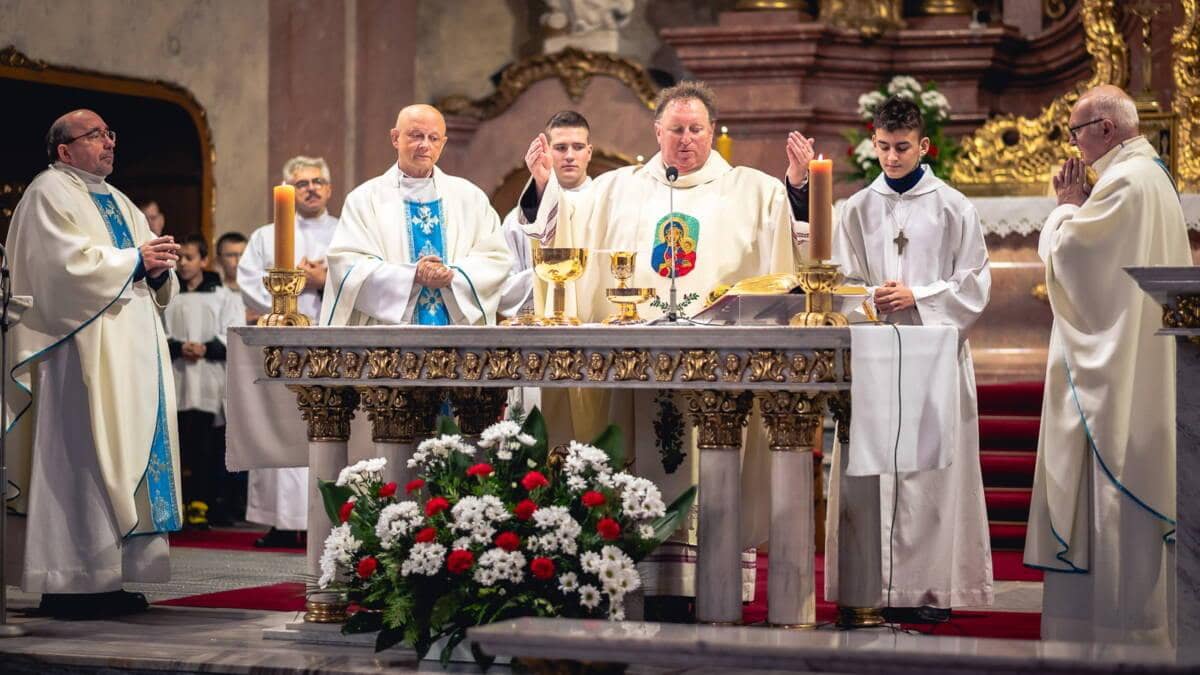 Jelenia Góra: Mieszkańcy są za niedzielnymi mszami raz w miesiącu