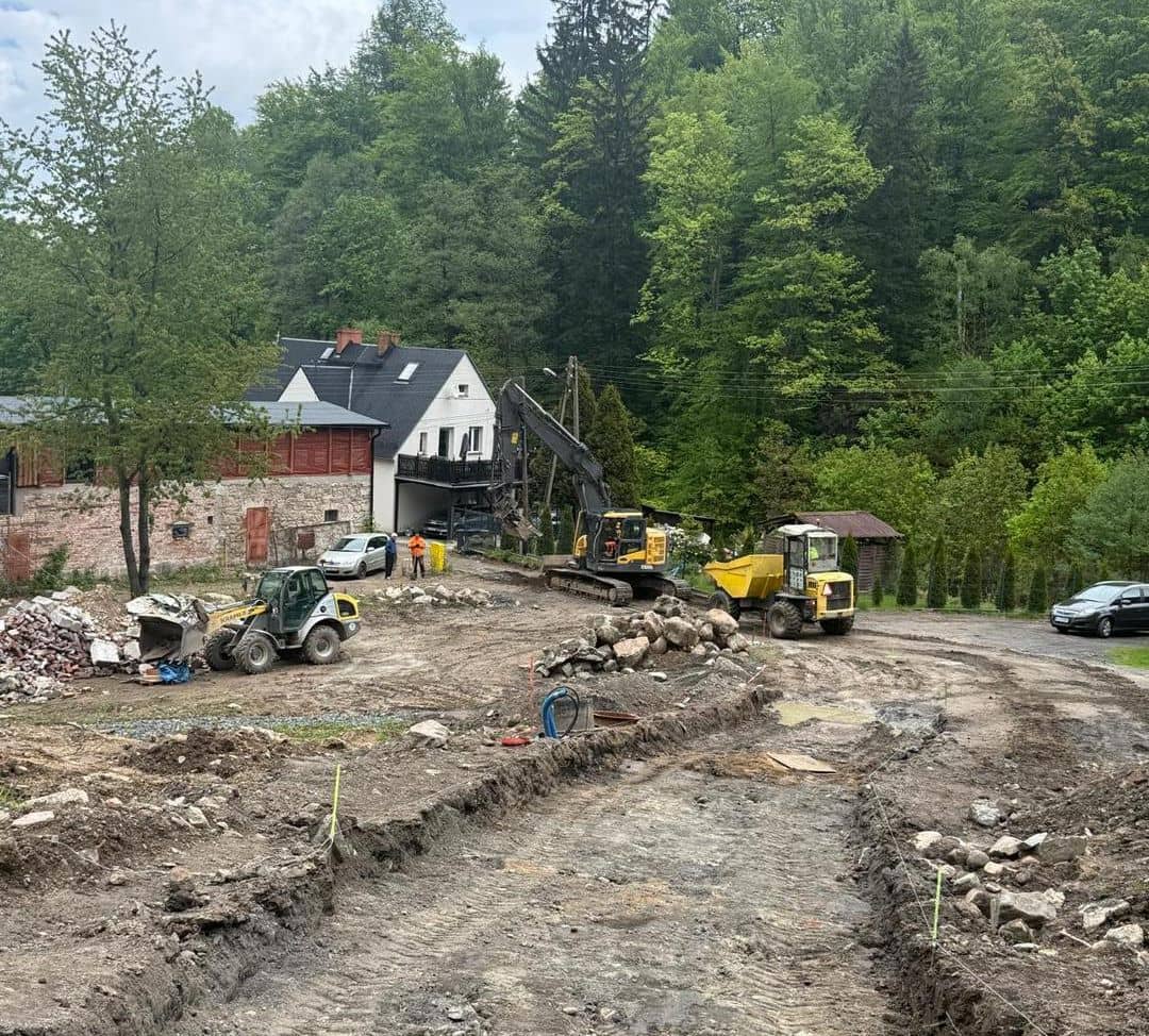 Sobieszów: Pod Chojnikiem widać postęp prac