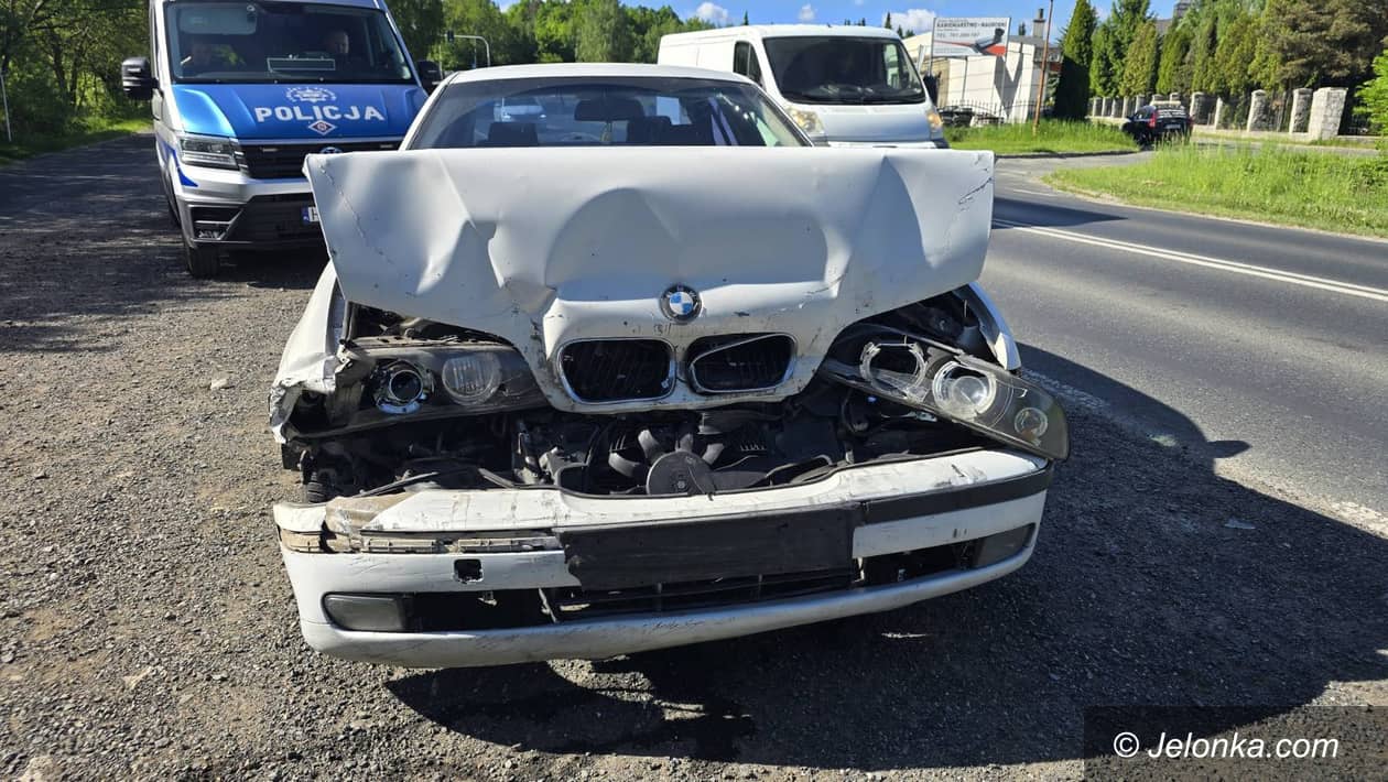 Jelenia Góra: Kolizja na Sudeckiej przy wylocie na Karpacz