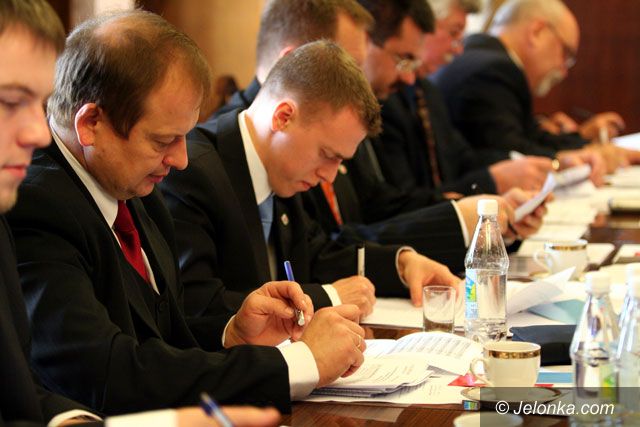 Jelenia Góra: Rada murem stanęła za Sawickim
