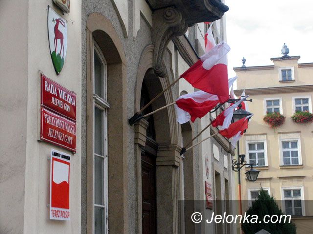 JELENIA GÓRA: 11 Listopada sprawdzianem z patriotyzmu