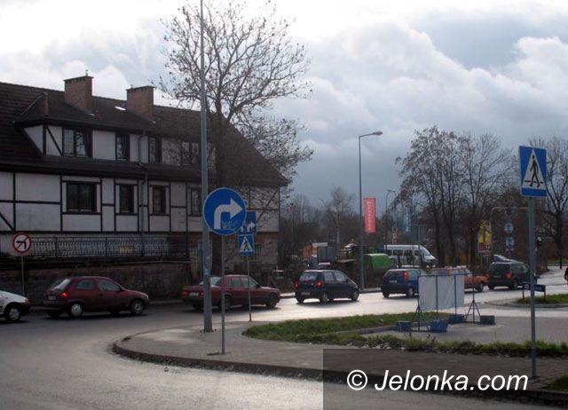 JELENIA GÓRA: Stłuczki i kłótnie przez organizację ruchu