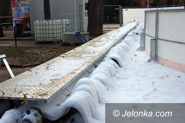 JELENIA GÓRA: Ślizgawka ruszy jednak w czwartek