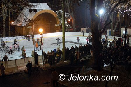JELENIA GÓRA: Sztuczne lodowisko w końcu otwarte