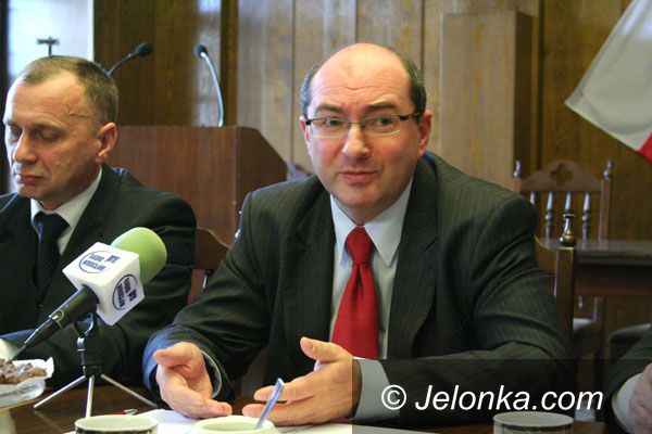 Jelenia Góra: Ratuszowa informacja za 90 tysięcy złotych
