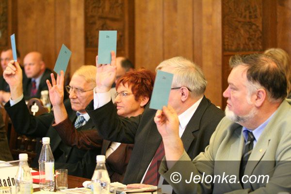 JELENIA GÓRA: Pożyczyli na przebudowę ulic