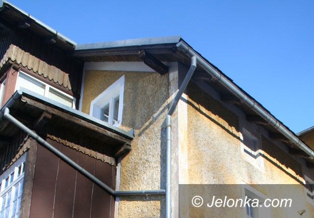 Karpacz: Pomogą zerwać trujący azbest