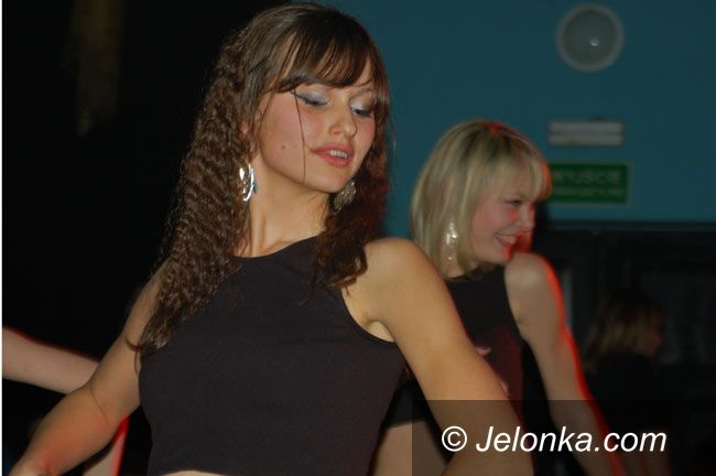 JELENIA GÓRA: Świąteczny taniec brzucha w „Muflonie”