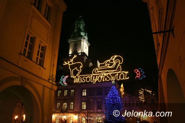 JELENIA GÓRA: Święta pachną jarmarkiem i jemiołą