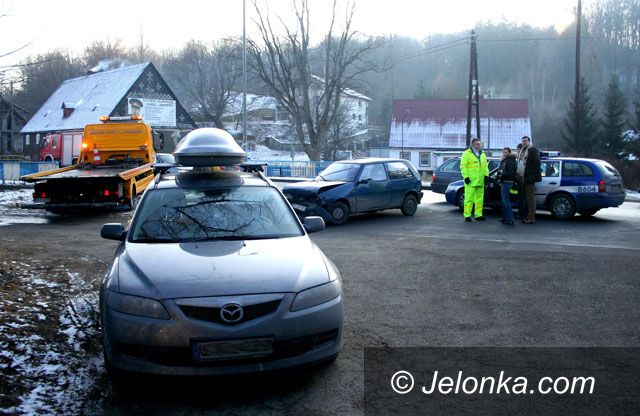 JELENIA GÓRA: Rzeź na drogach: dziewięć kraks w 50 minut