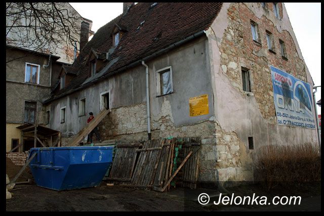 JELENIA GÓRA: Ruina przestanie straszyć