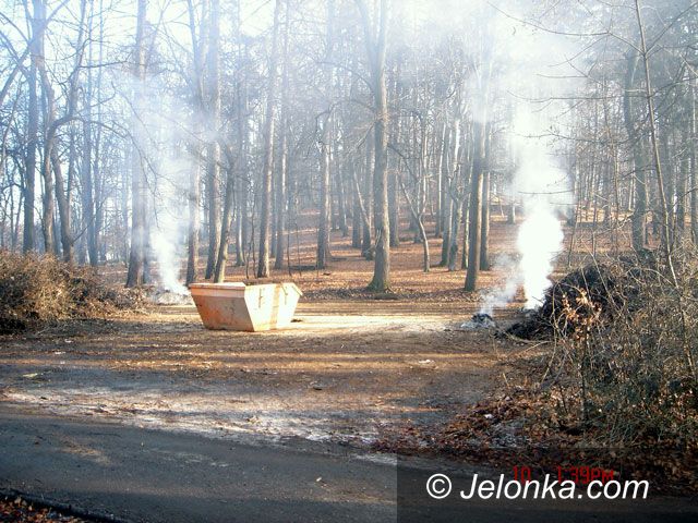 JELENIA GÓRA: Płoną ogniska na Wzgórzu Kościuszki