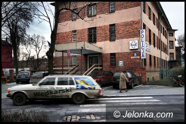 JELENIA GÓRA/ KRAJ: Policjanci opracują listę absurdów