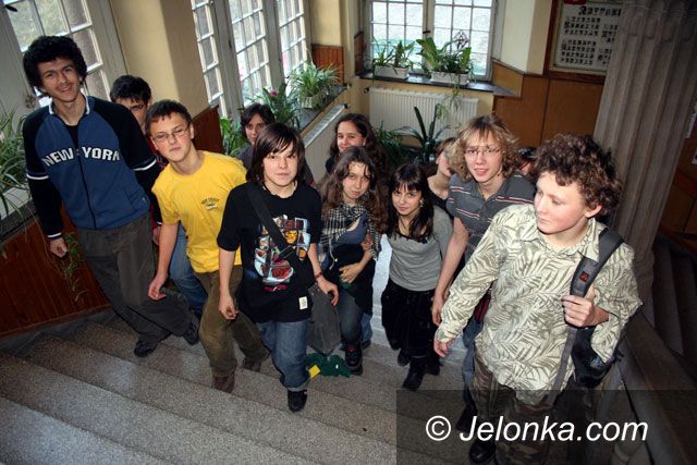 JELENIA GÓRA: „Żerom” z „Norwidem” w ogólnopolskim rankingu