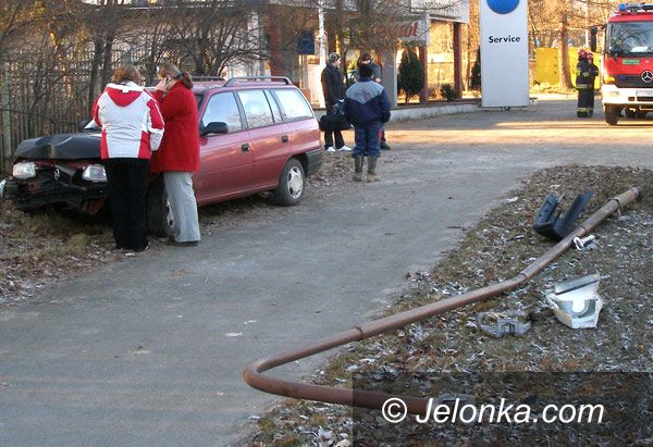 JELENIA GÓRA: Poranne wypadki na początek tygodnia