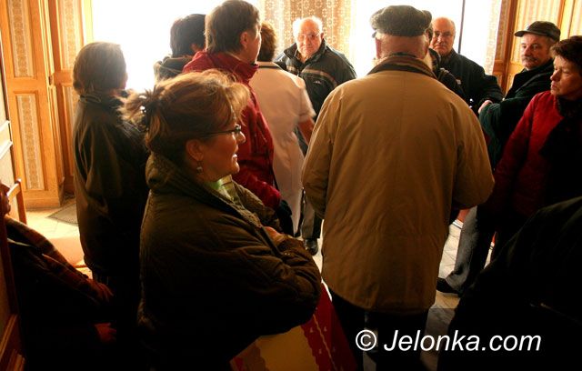 JELENIA GÓRA: Szturm kuracjuszy na uzdrowisko