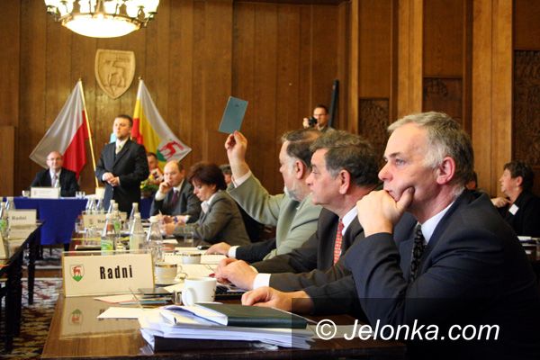 JELENIA GÓRA: Budżet zatwierdzony bez poparcia Wspólnego Miasta