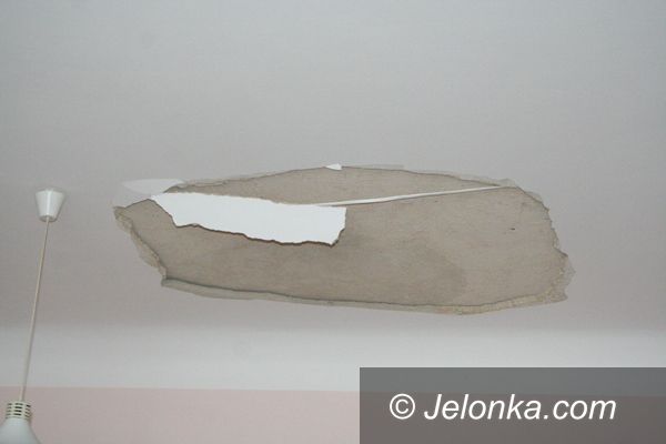 Jelenia Góra: Zawalił się sufit w Galerii Karkonoskiej