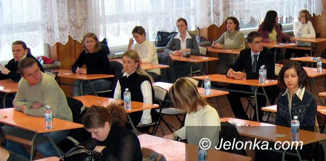 JELENIA GÓRA/ KRAJ: Oblałeś maturę? Zapłać za poprawkę