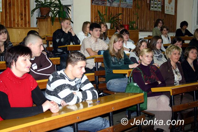 Jelenia Góra: Cudowny świat roślin w „Żeromie” – sukces janowiczan