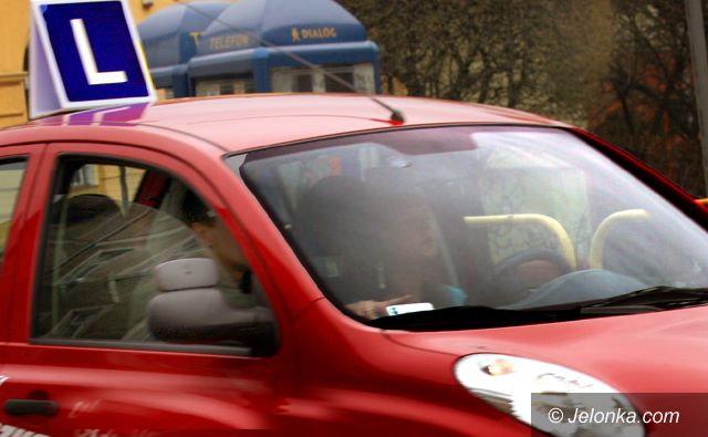 JELENIA GÓRA/ KRAJ: Nauka jazdy prawie jak policja