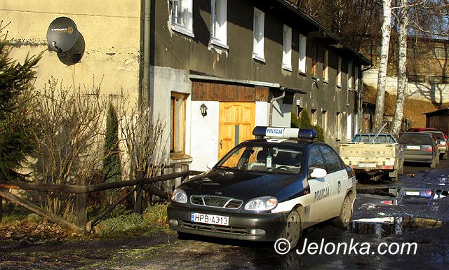 JELENIA GÓRA: Plagi z wyklętej ulicy Lwóweckiej