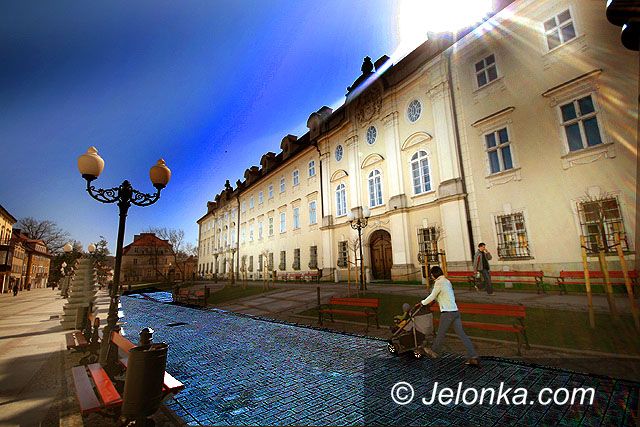 JELENIA GÓRA: Uliczne rewolucje
