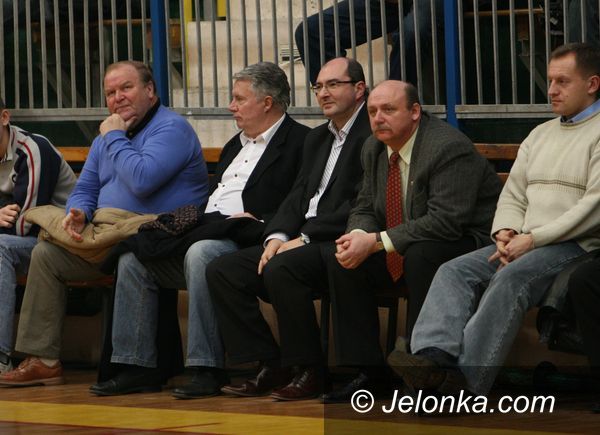 JELENIA GÓRA: Podzielono pieniądze dla młodych sportowców