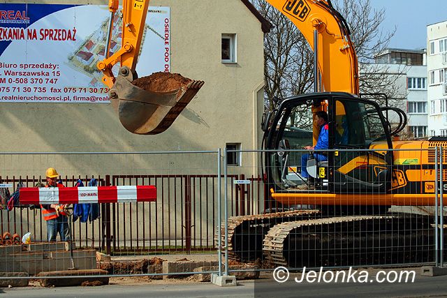 JELENIA GÓRA: Rozkopane Zabobrze – utrudnienia w ruchu