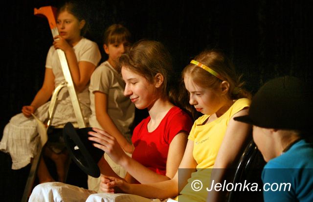 JELENIA GÓRA: Wielka gra młodych ludzi